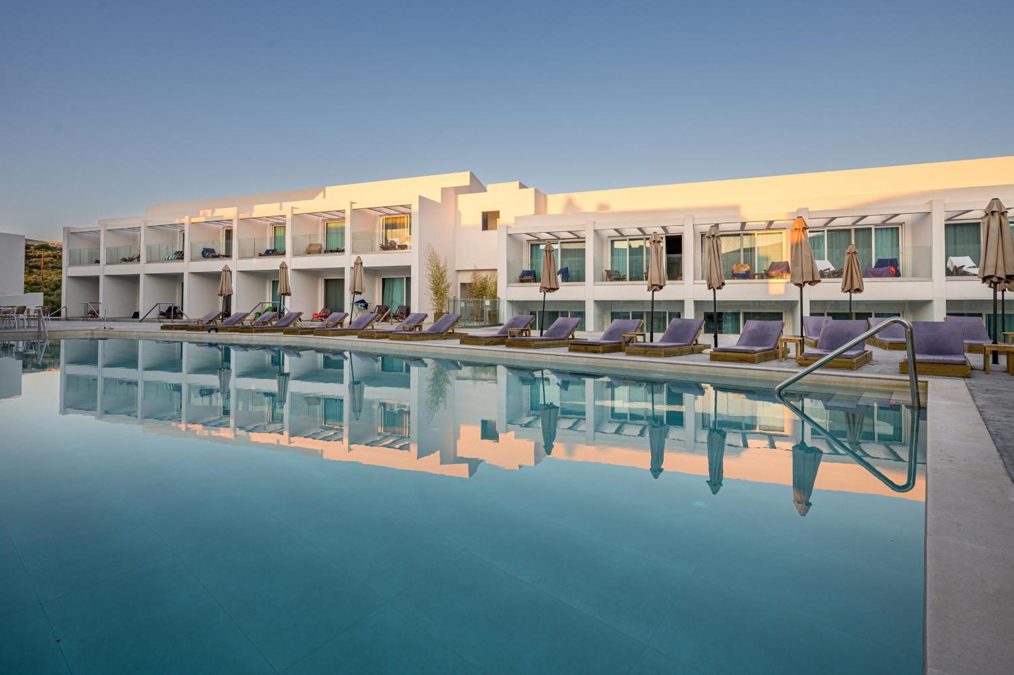 טרגקי Mirage Bleu Hotel מראה חיצוני תמונה
