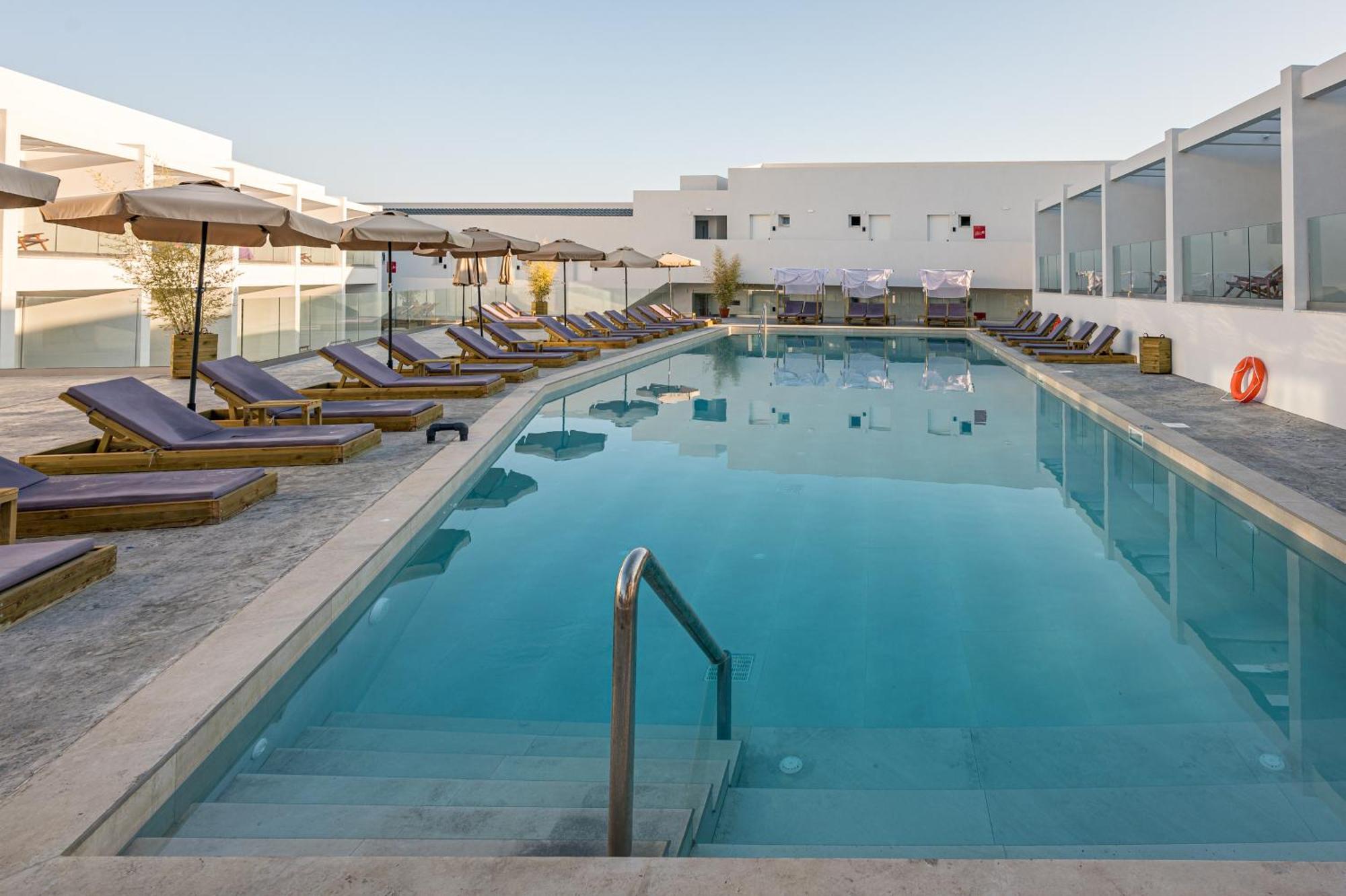 טרגקי Mirage Bleu Hotel מראה חיצוני תמונה