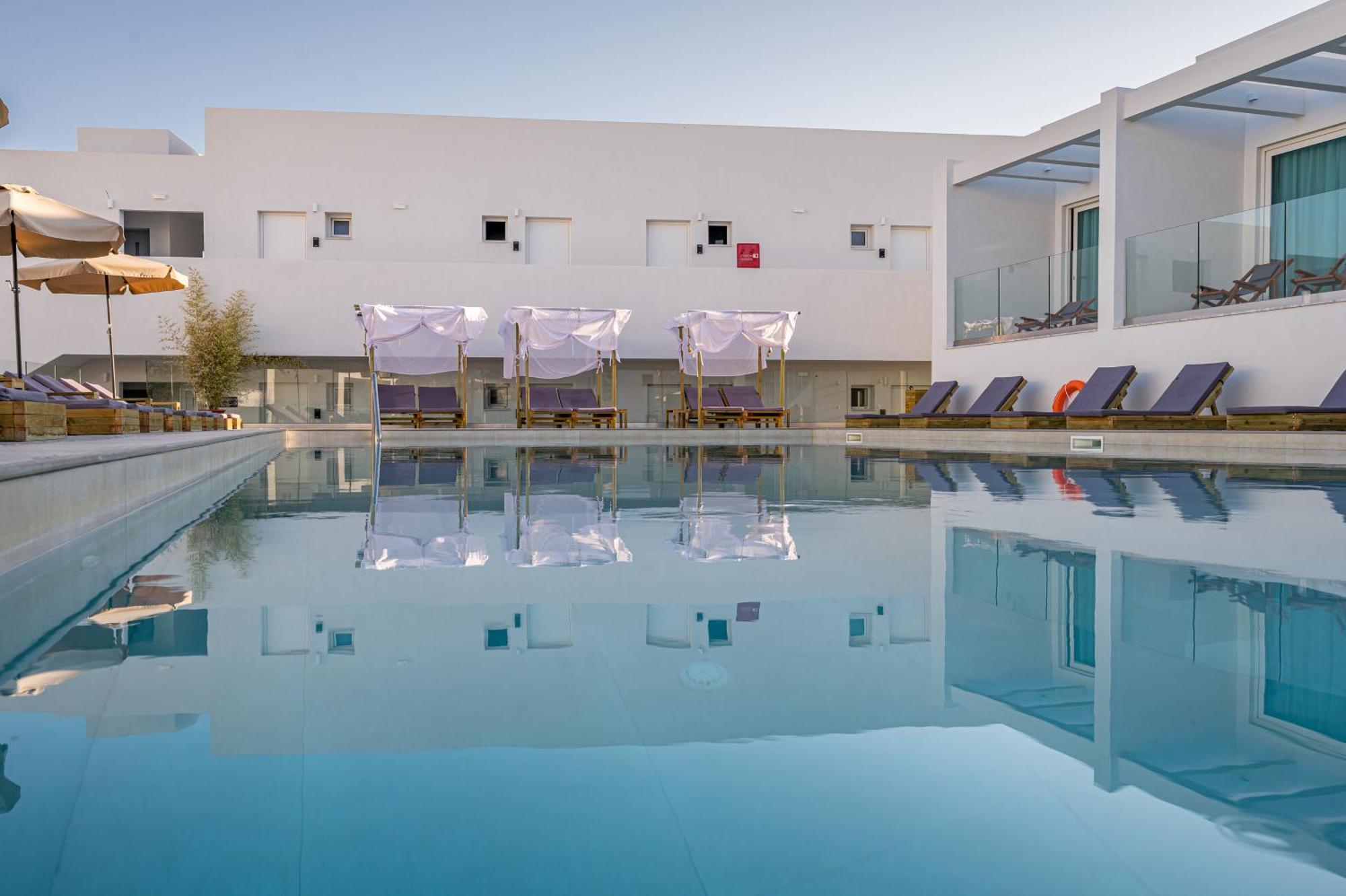 טרגקי Mirage Bleu Hotel מראה חיצוני תמונה