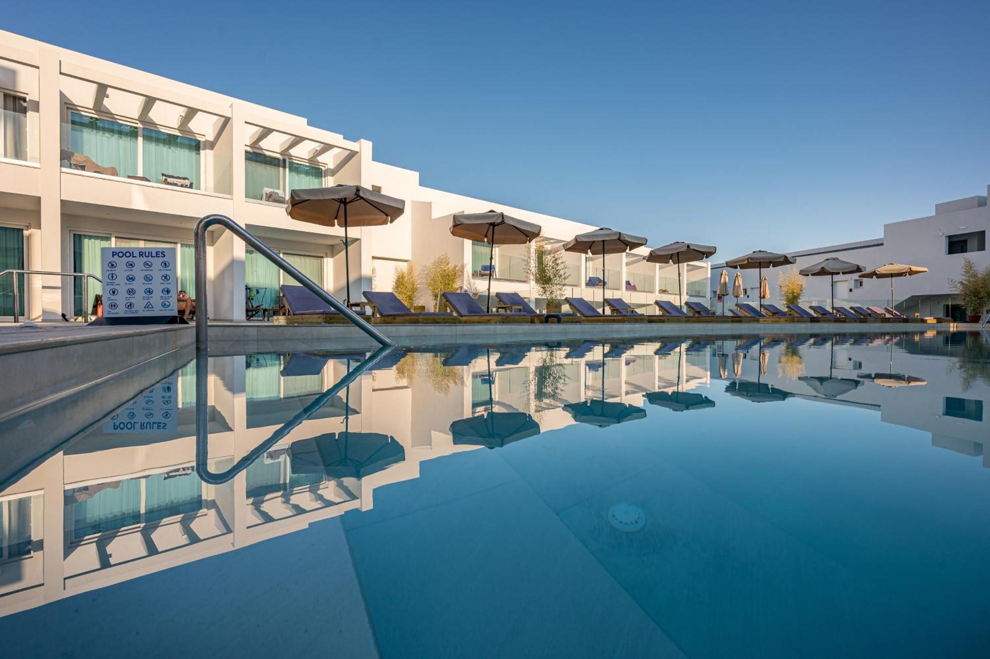 טרגקי Mirage Bleu Hotel מראה חיצוני תמונה