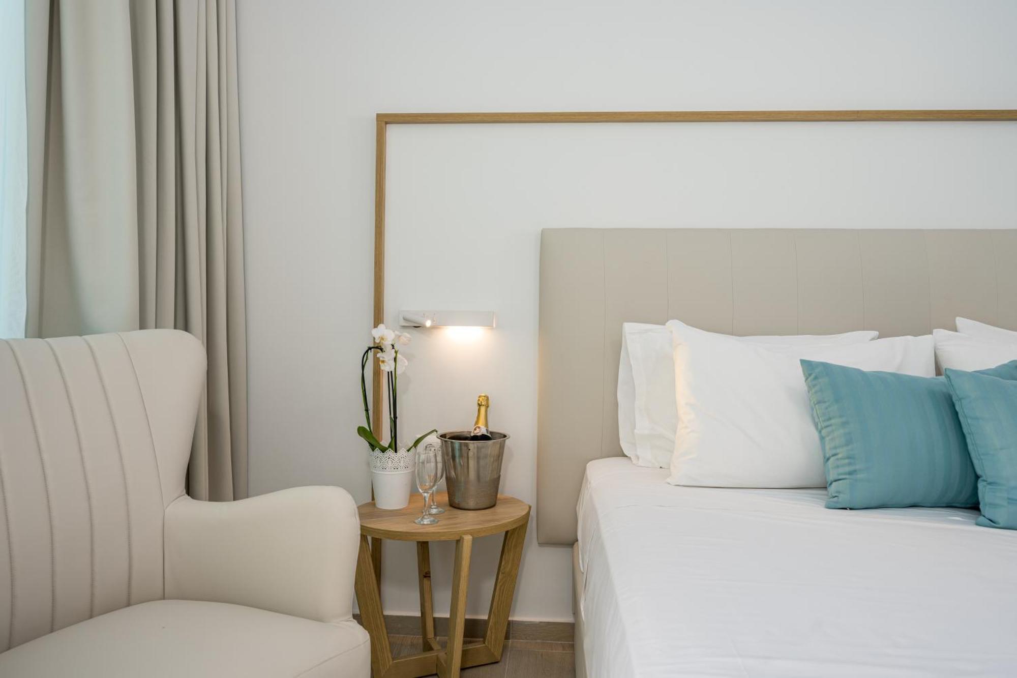 טרגקי Mirage Bleu Hotel מראה חיצוני תמונה